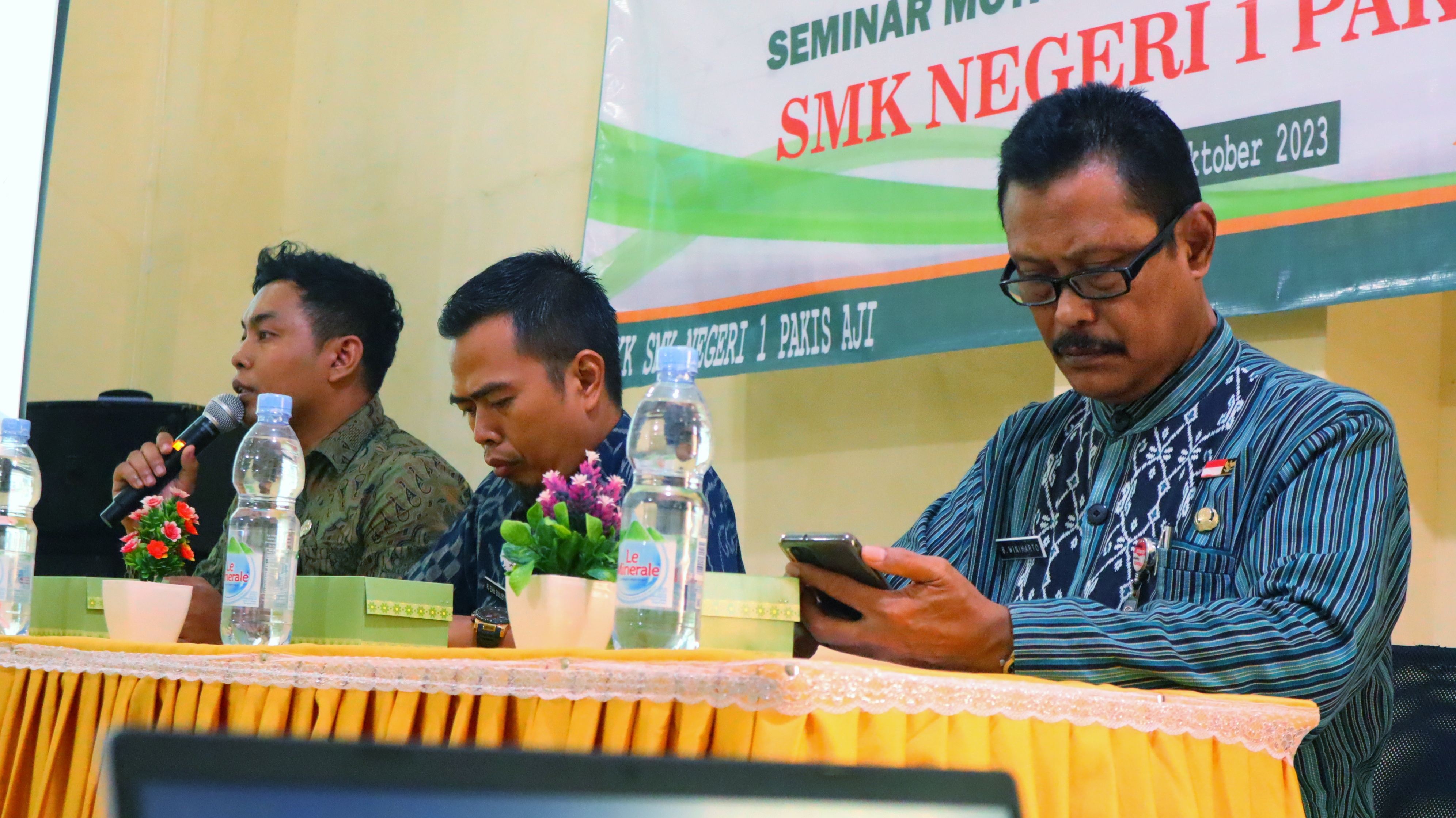 KEGIATAN PENYULUHAN BIMBINGAN JABATAN DAN MOTIVASI SISWA – SISWI KELAS XII BURSA KERJA KHUSUS (BKK) SMK NEGERI 1 PAKIS AJI
